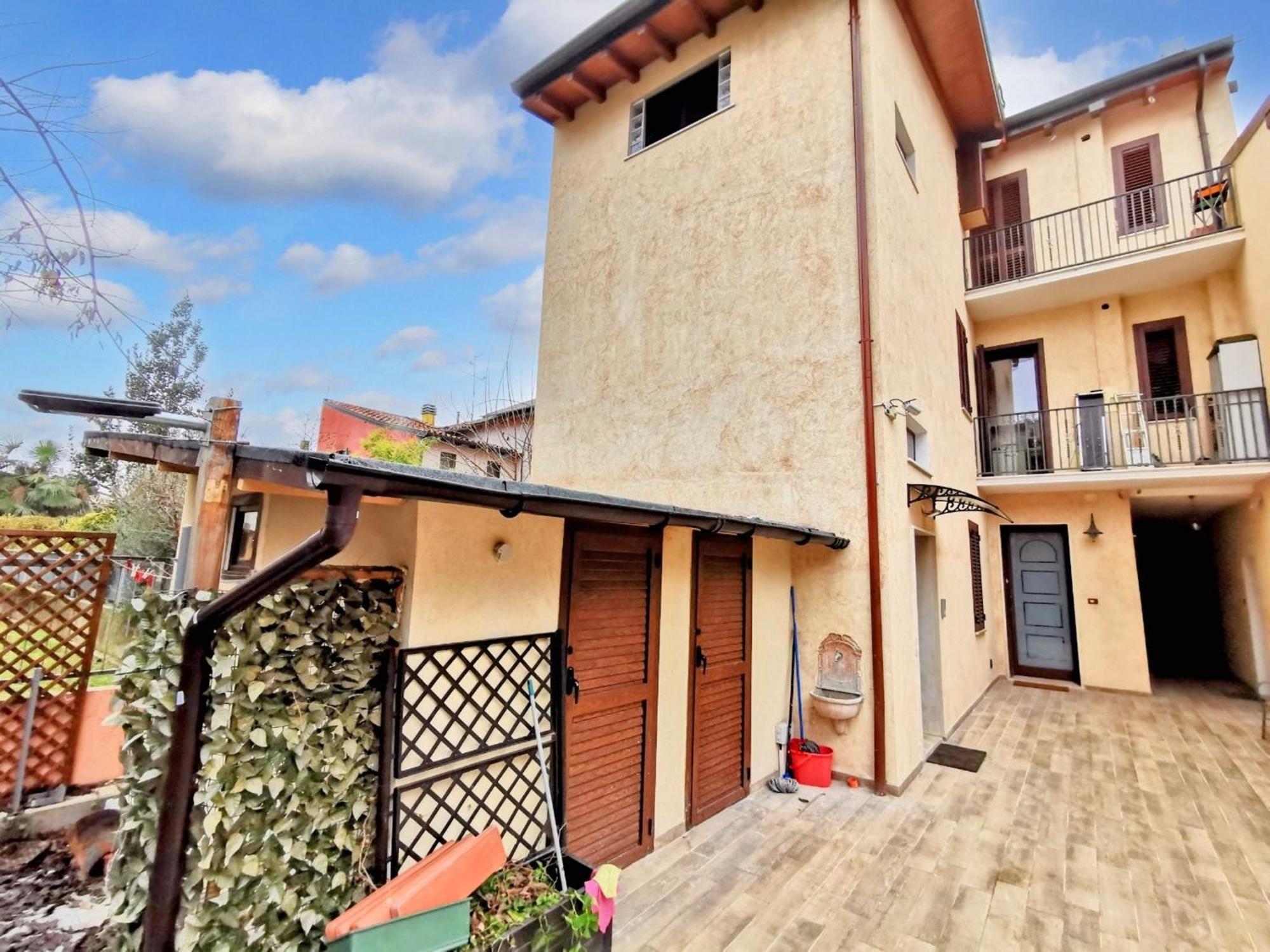 Appartamento Elegant In 75 M² With Balcony Verona